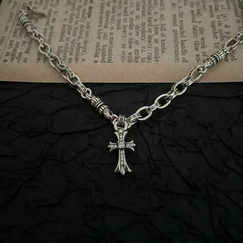 Ch*0me He**ts bracelets